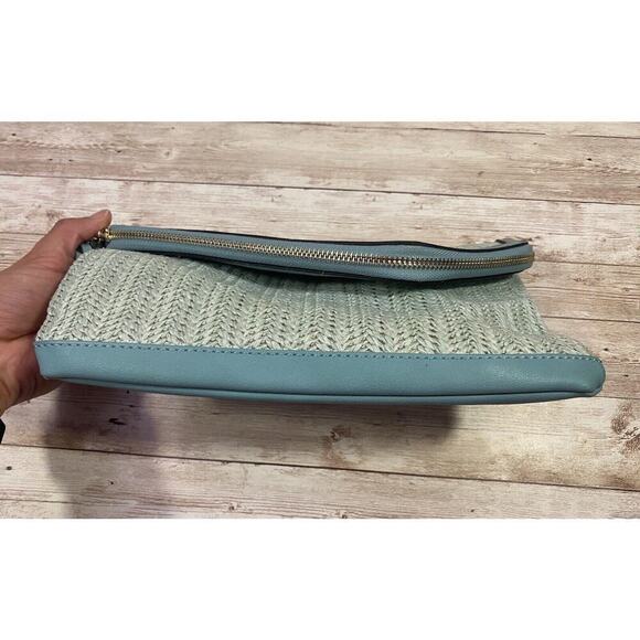 Urban Expressions Clutch Aqua Woven Folded - Picture 5 of 7